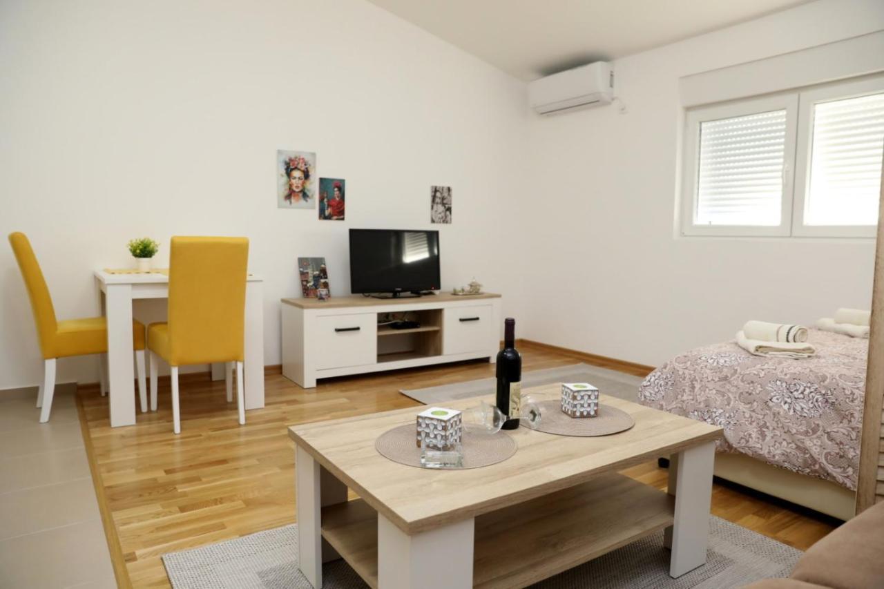 Apartman Frida Apartment Niksic Ngoại thất bức ảnh